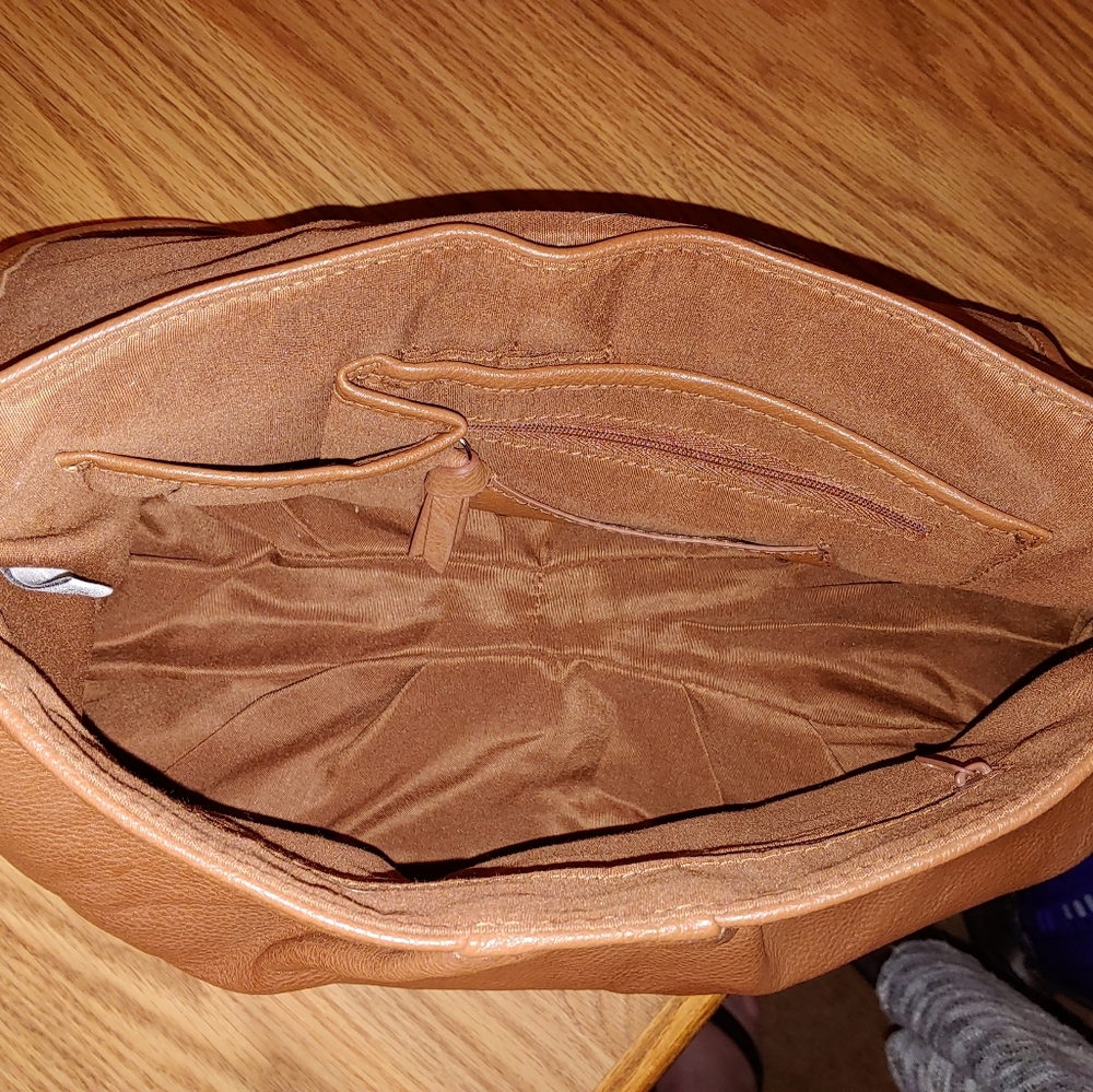 Liz Claiborne Shoulder Bag - Picture 9 of 14